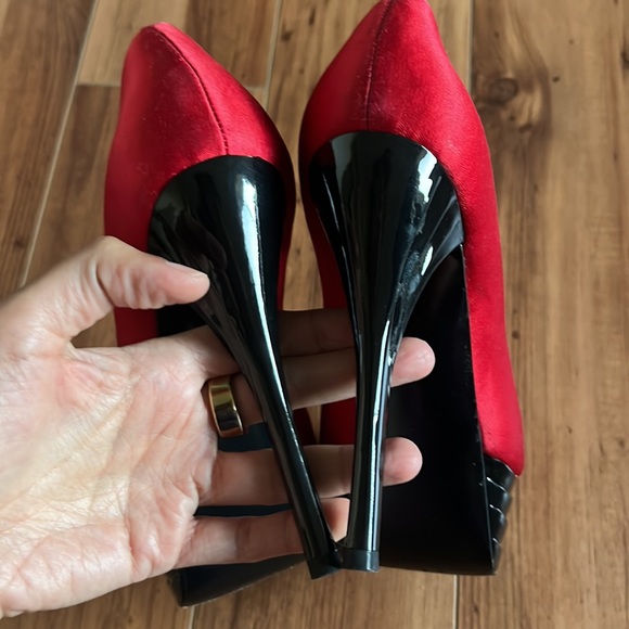 Bebe Platform Shoes. Comfortable Stripper shoes. Size 7 - Picture 4 of 5